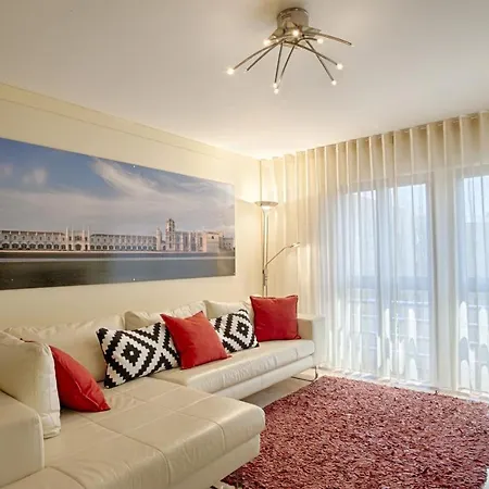 Executive In The Heart Of * Lissabon